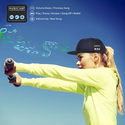 Шляпы спорт Bluetooth батарея 1000mah аудио встроенная с 24 часами времени музыки, свободного к телефонным звонкам для мероприятий на свежем воздухе