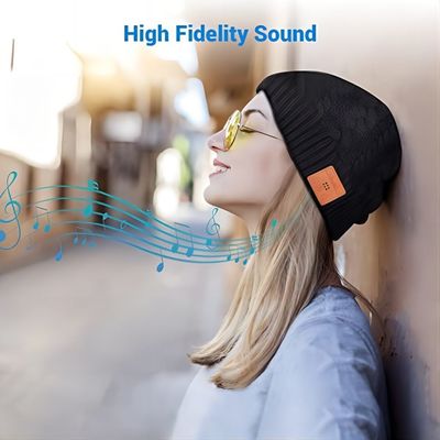 Катаясь на лыжах шляпа Beanie сноубординга 3in1 Bluetooth получает телефоны ответа музыка наслаждается держит теплый