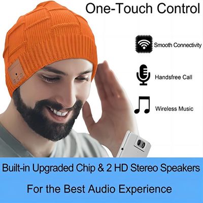 Звонки музыки оранжевого шлемофона шляпы Beanie Bluetooth беспроводного слушая хэндс-фри