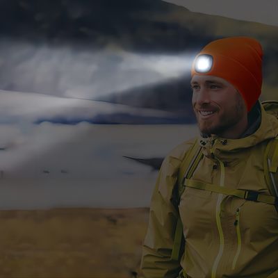 Шляпа наушников крышки Headlamp СИД беспроводная освещает ваш путь, слушая музыку